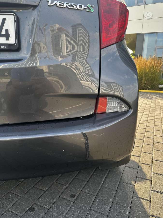 Toyota Verso-S 2012 — photo 11