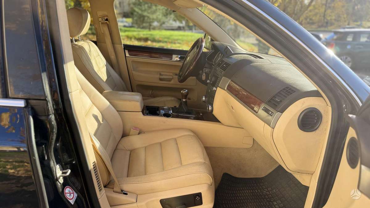 Volkswagen Touareg 2006 — photo 7