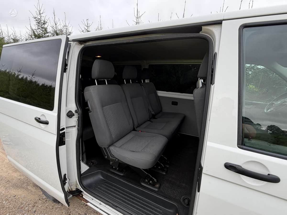 Volkswagen Transporter 2014 — photo 11