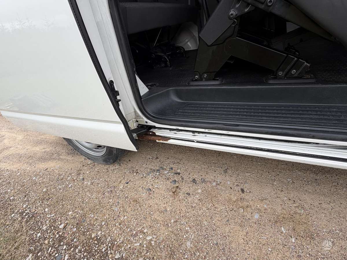 Volkswagen Transporter 2014 — photo 12