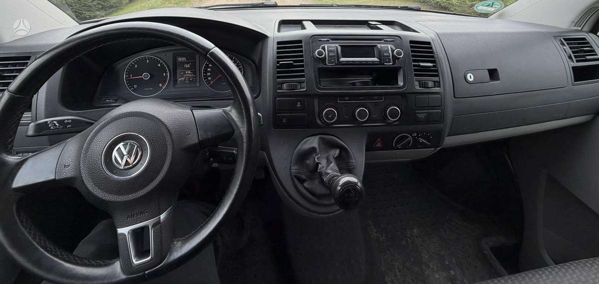 Volkswagen Transporter 2014 — photo 16
