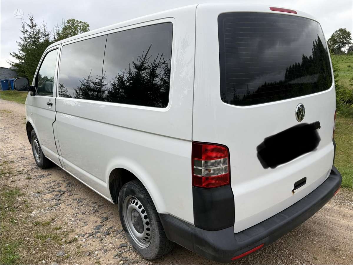Volkswagen Transporter 2014 — rear view