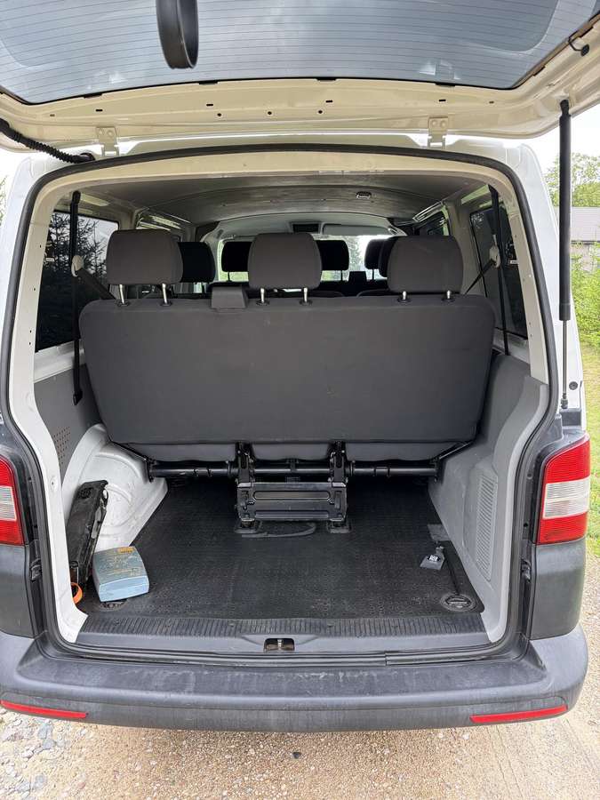 Volkswagen Transporter 2014 — photo 21