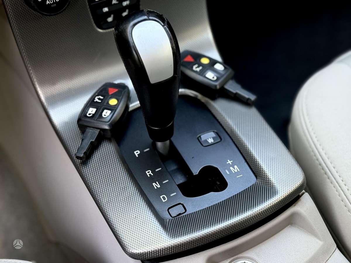 Volvo V50 2008 — photo 19