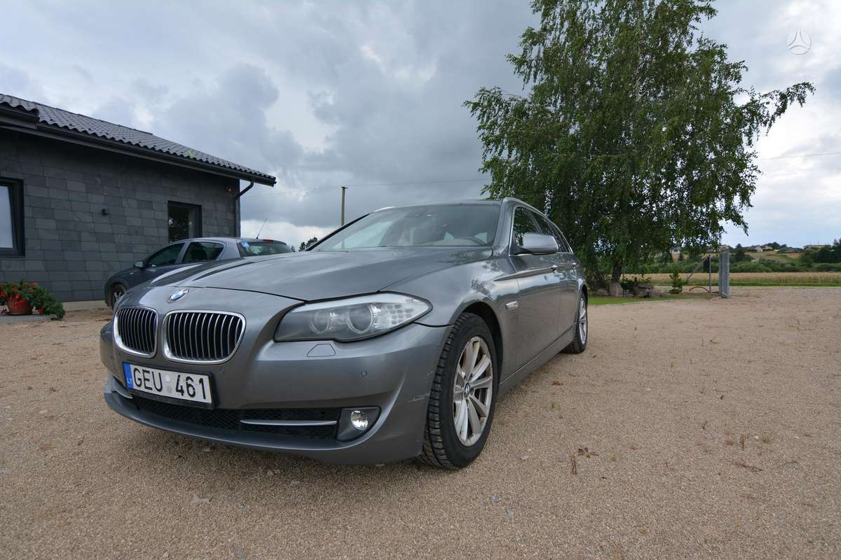 BMW 520, 2011