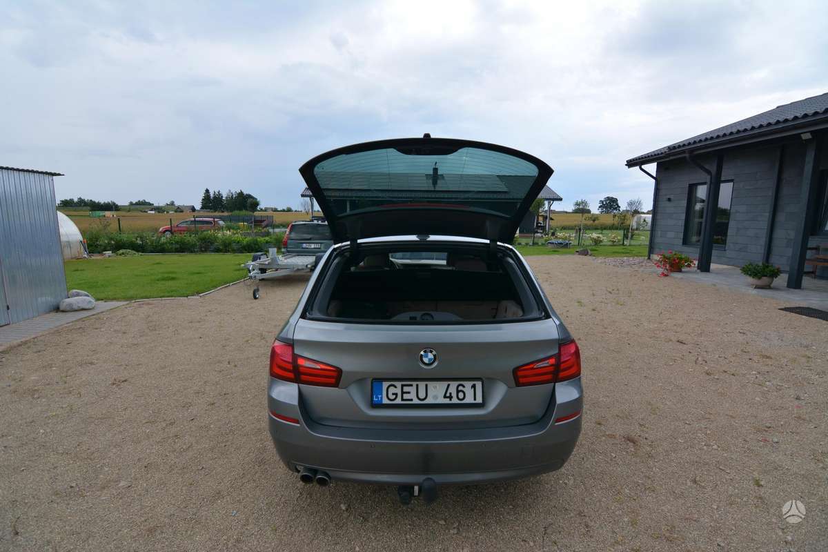 BMW 520 2011 — photo 11