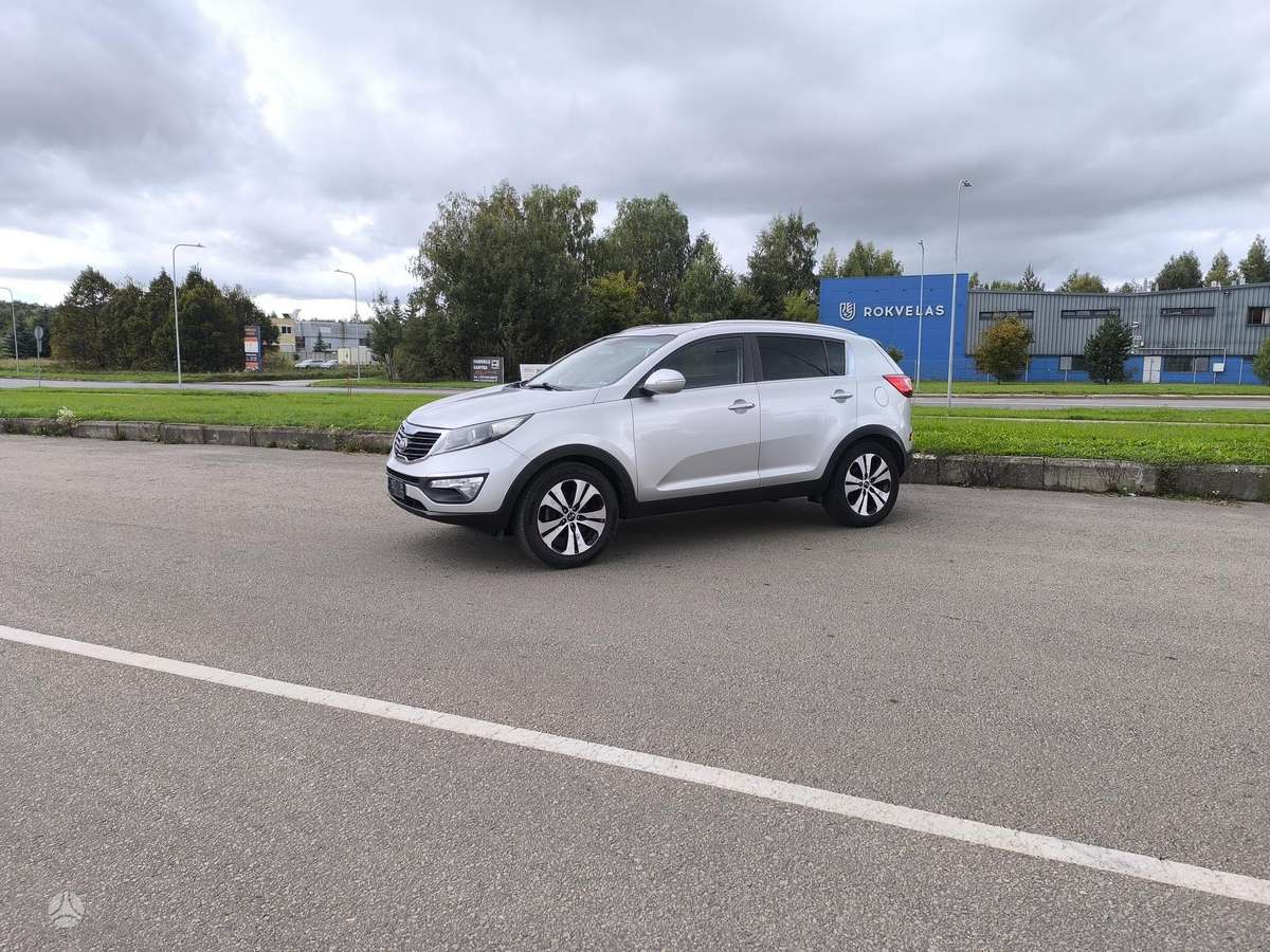 Kia Sportage 2013 — салон