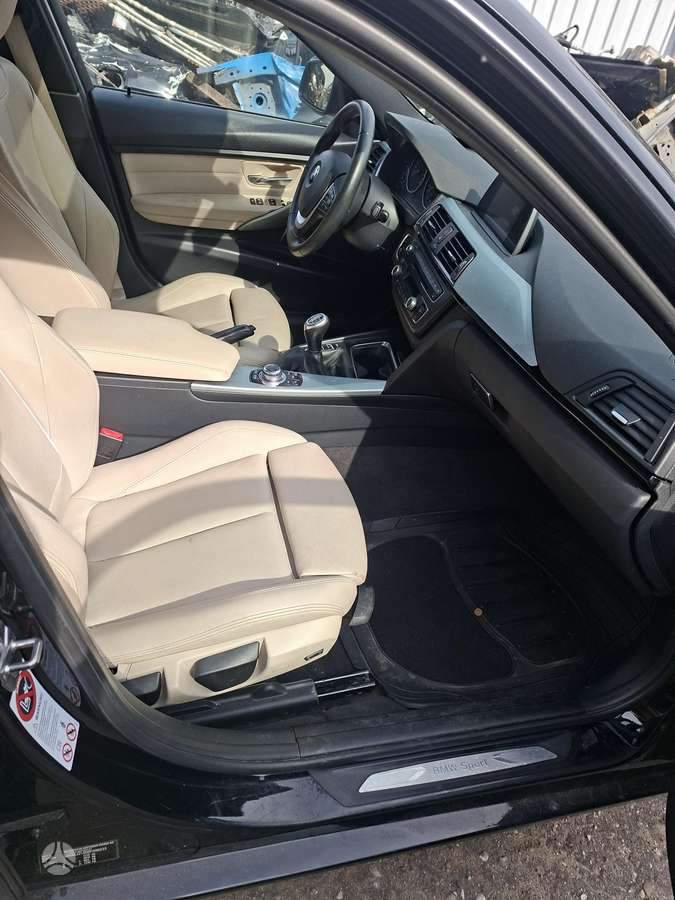 BMW 320 2014 — photo 14