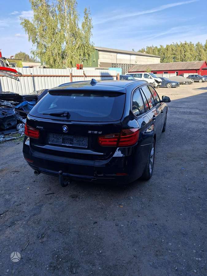 BMW 320 2014 — photo 6