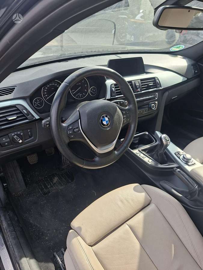 BMW 320 2014 — photo 8