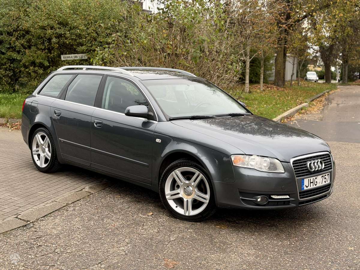 Audi A4 2007 — вигляд ззаду