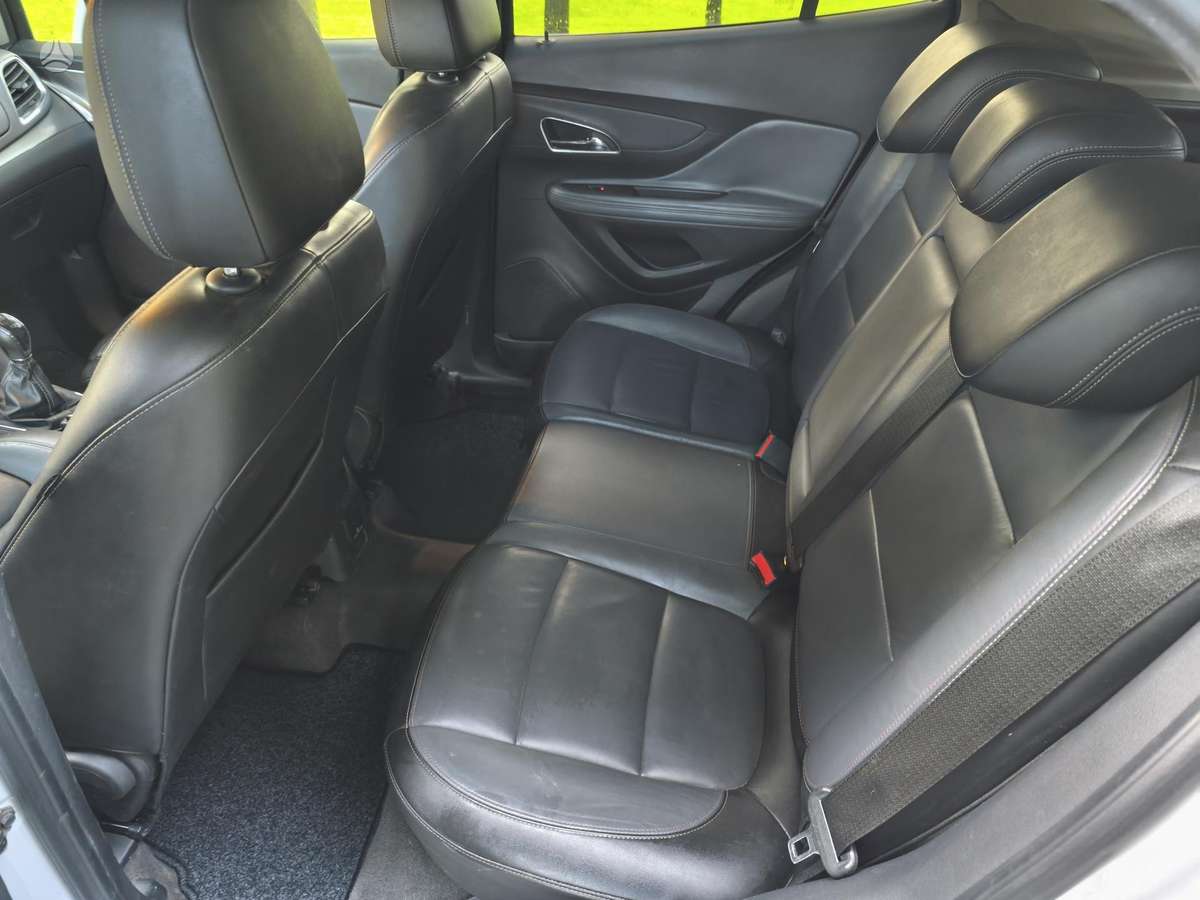 Opel Mokka 2015 — photo 12