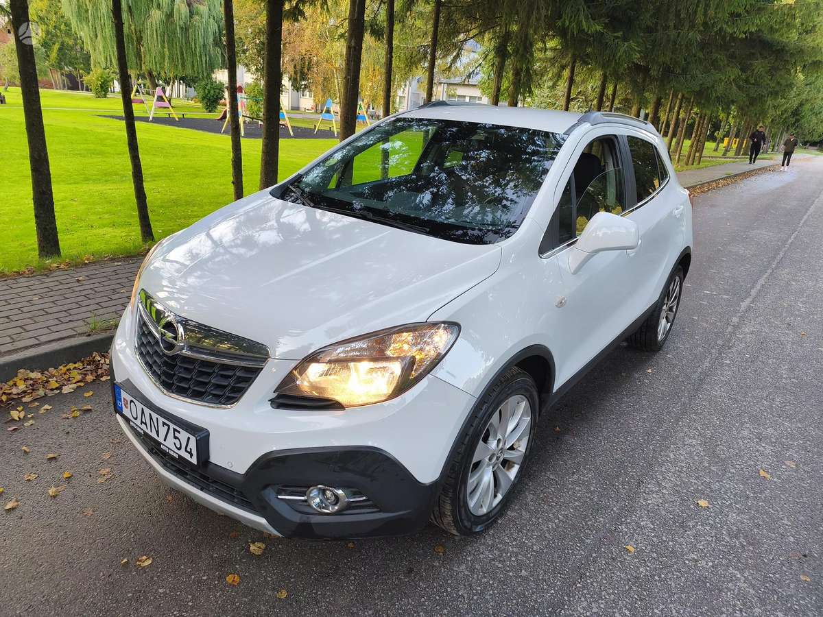 Opel Mokka 2015 — rear view