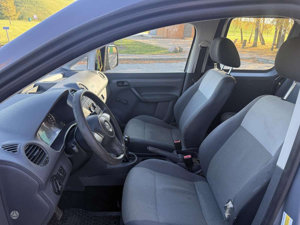 Volkswagen Caddy 2012 — photo 17