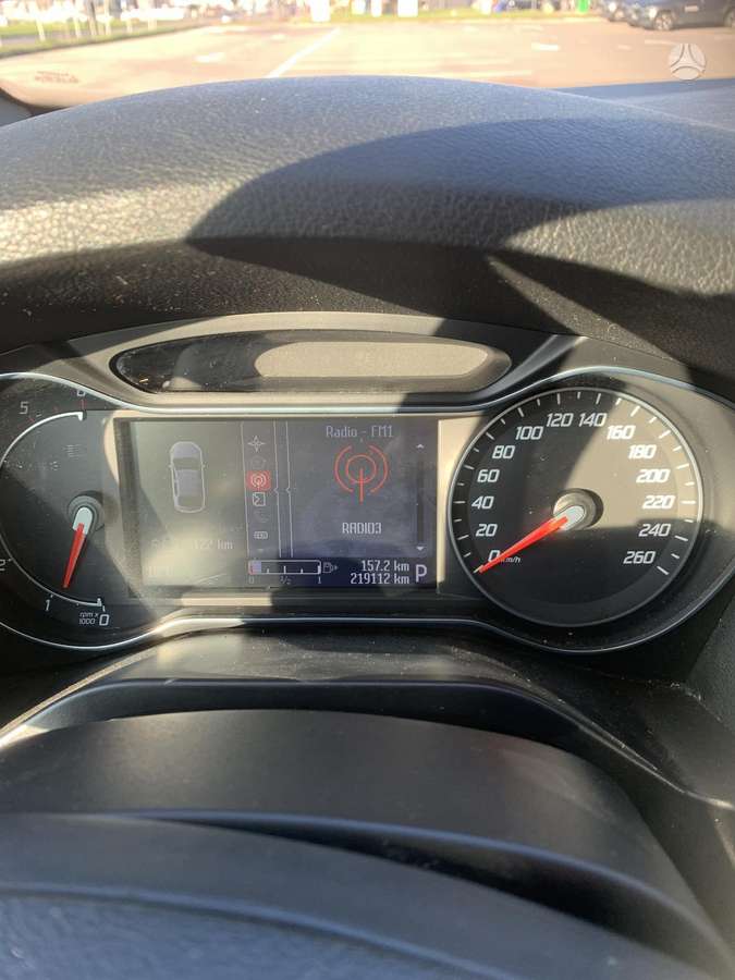 Ford S-MAX 2011 — photo 12