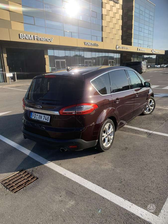 Ford S-MAX 2011 — photo 14