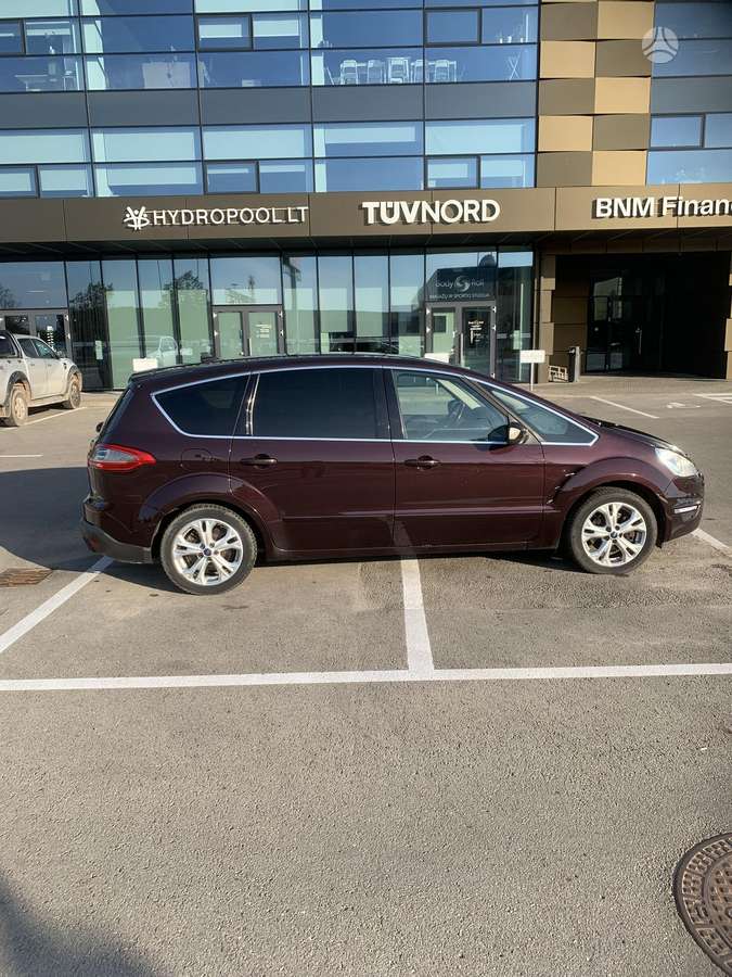 Ford S-MAX 2011 — photo 20