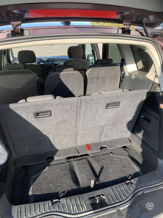 Ford S-MAX 2011 — photo 7