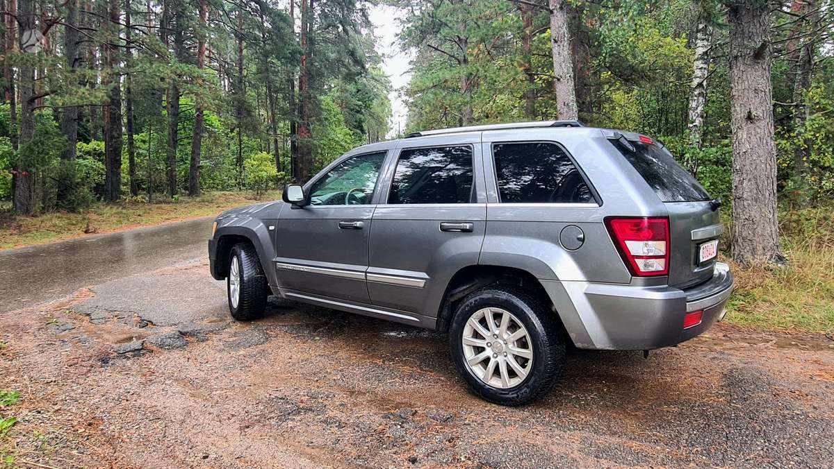 Jeep Grand 2007 — engine 5700 cm³, 326 HP (240kW)