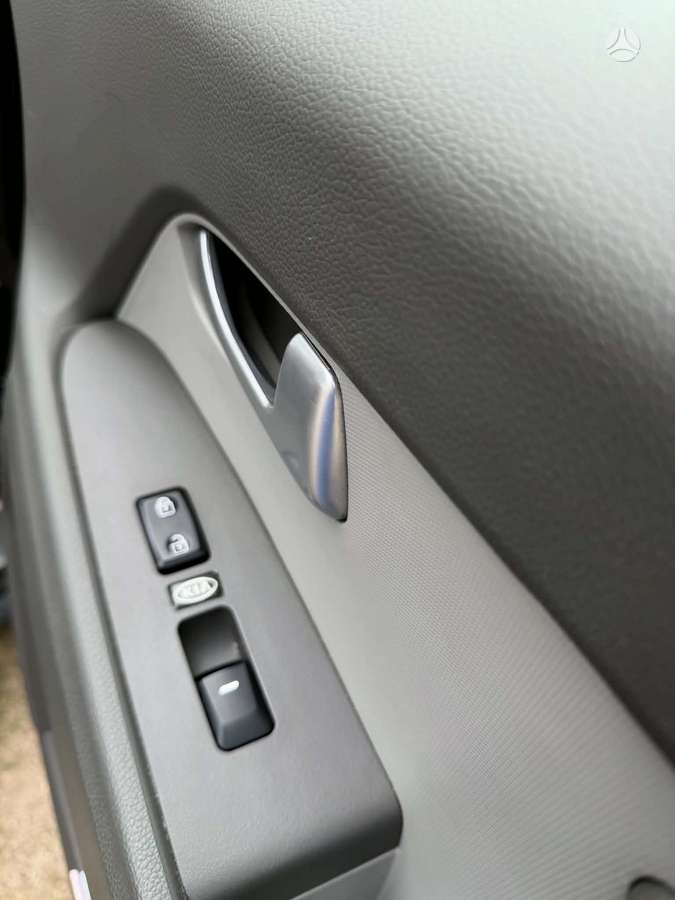 Kia Sportage 2011 — photo 14