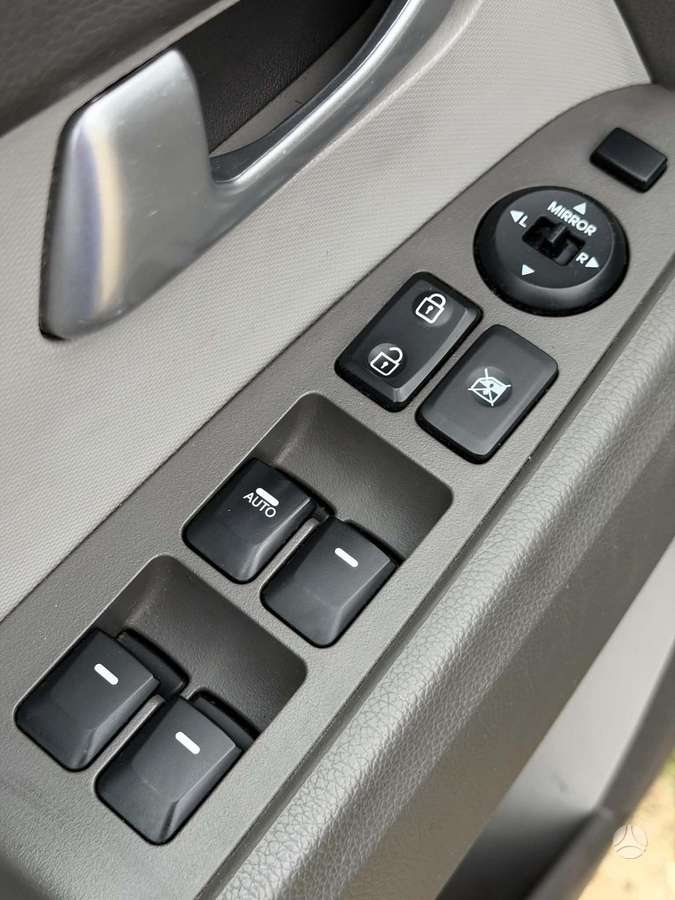 Kia Sportage 2011 — photo 9