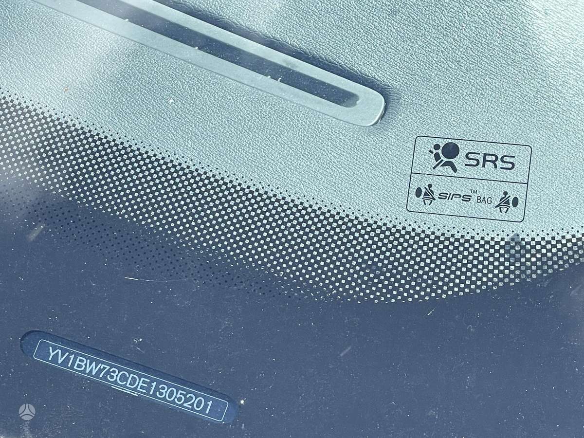 Volvo V70 2014 — photo 12