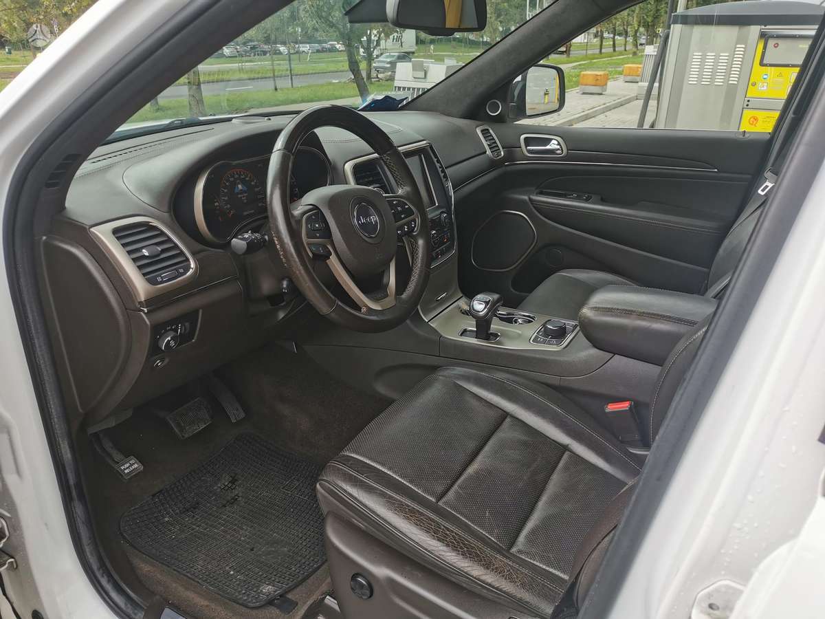 Jeep Grand 2013 — photo 12