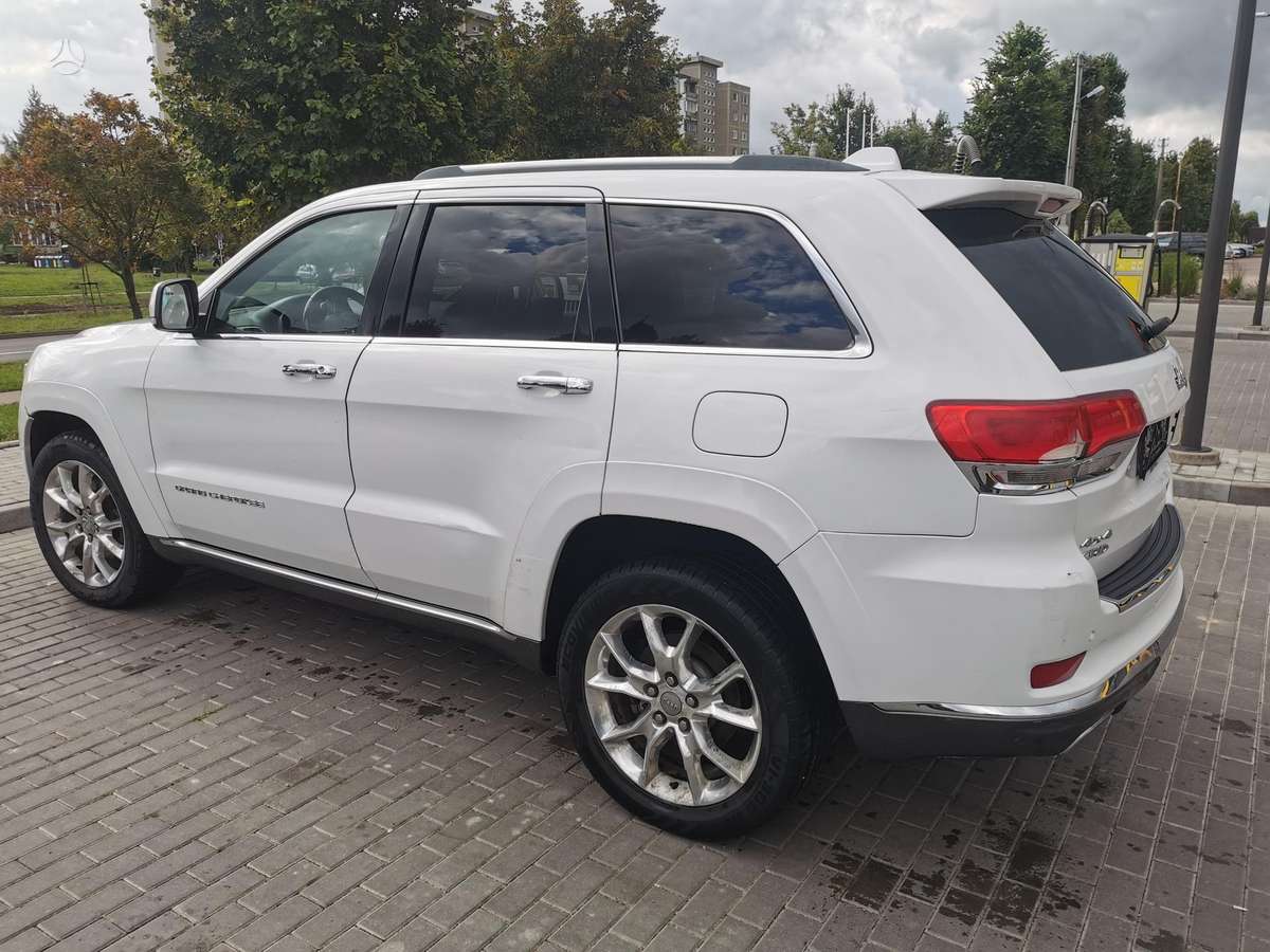 Jeep Grand 2013 — interior