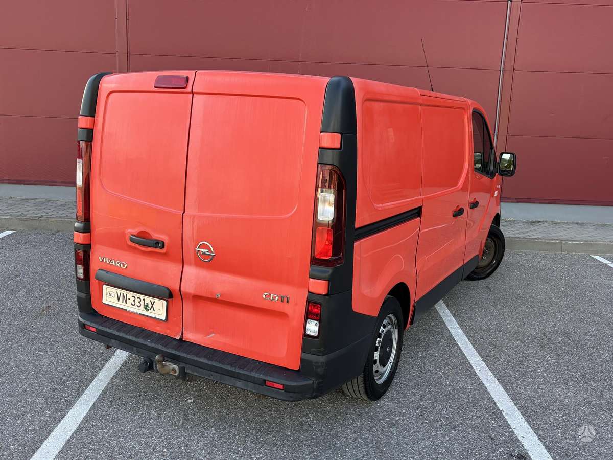 Opel Vivaro 2015 — photo 7