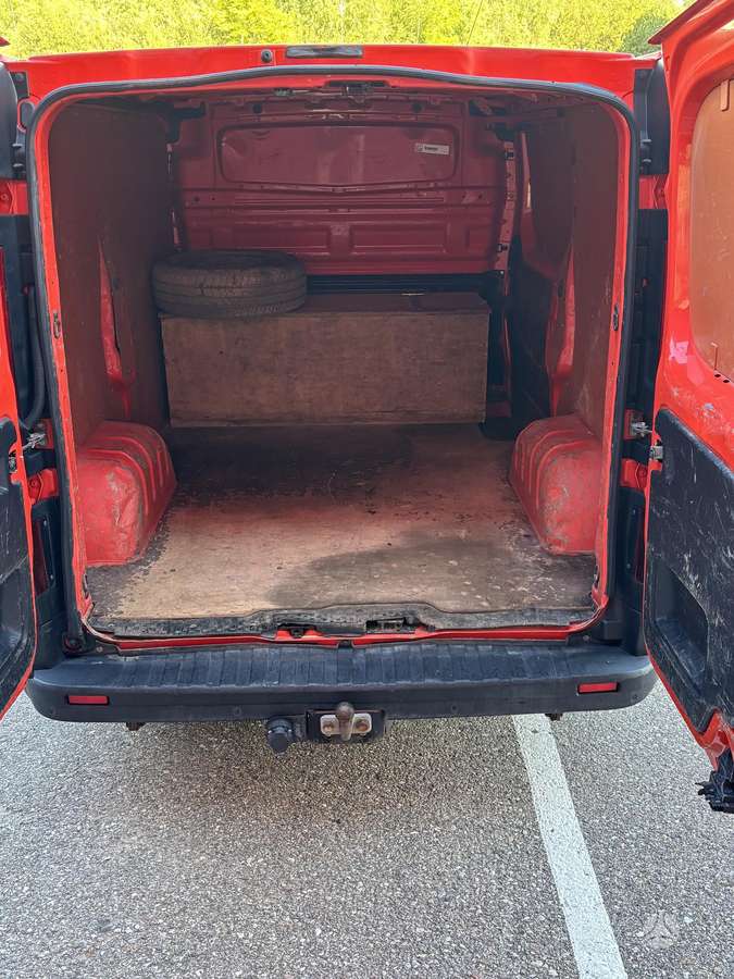 Opel Vivaro 2015 — photo 9