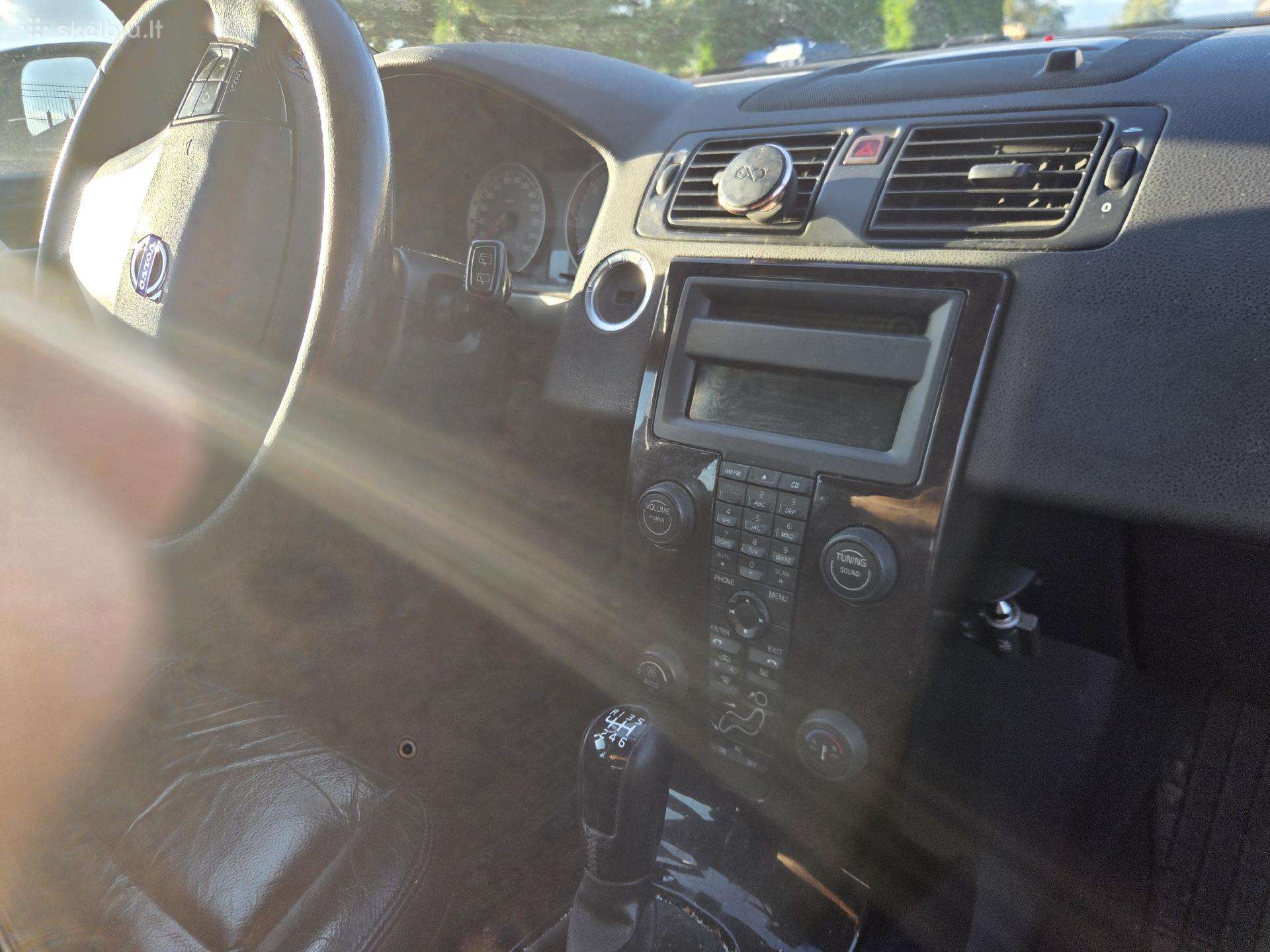 Volvo V50 2006 — photo 8