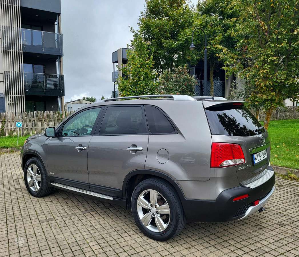 Kia Sorento 2012 — photo 16