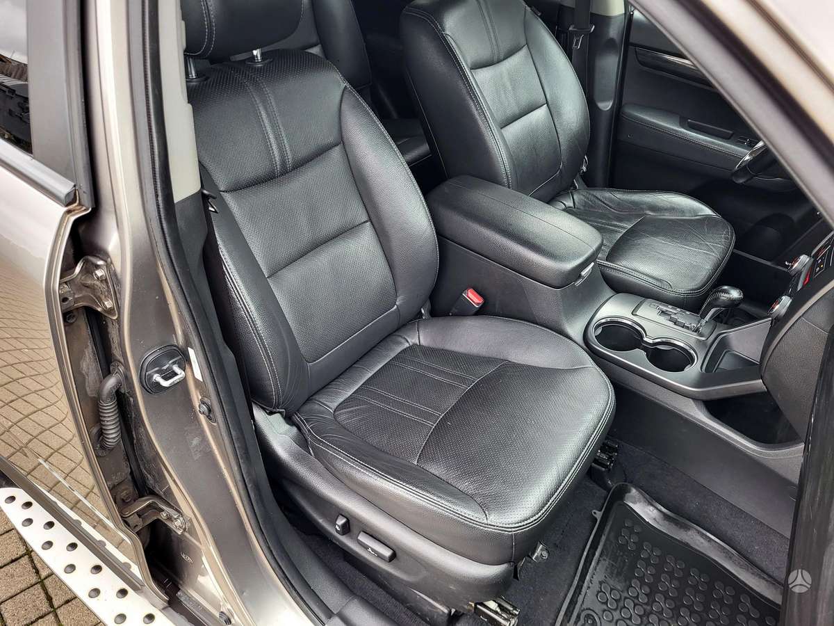 Kia Sorento 2012 — photo 20