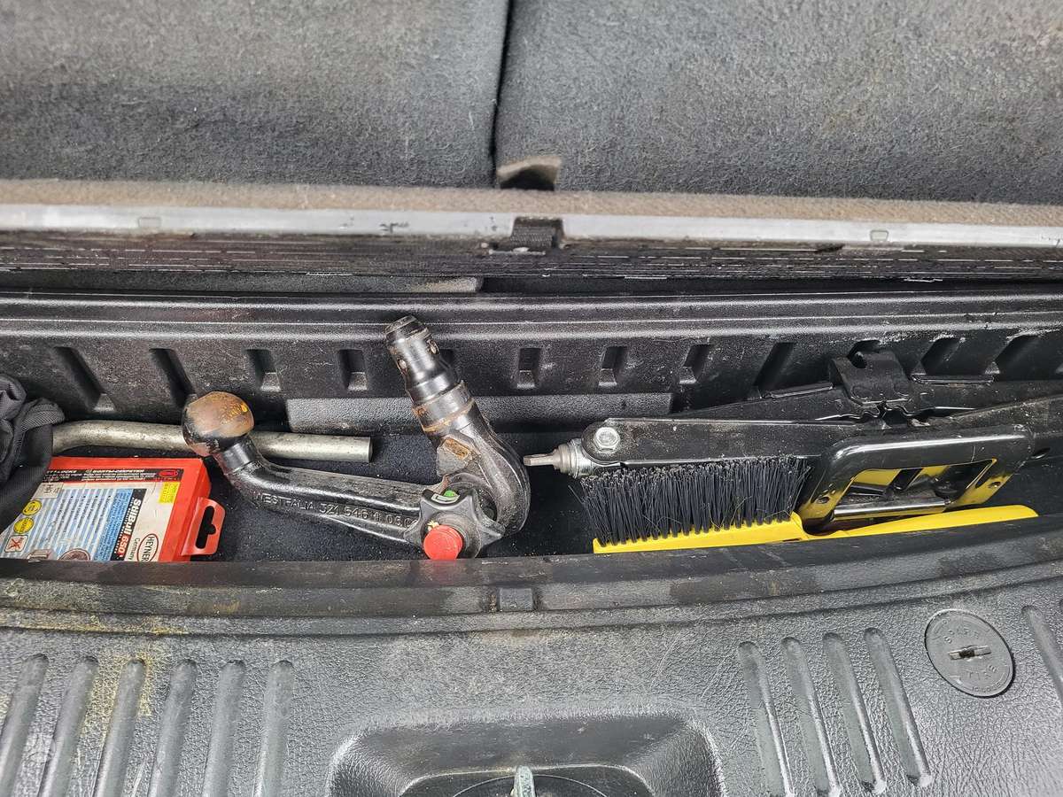 Kia Sorento 2012 — photo 29