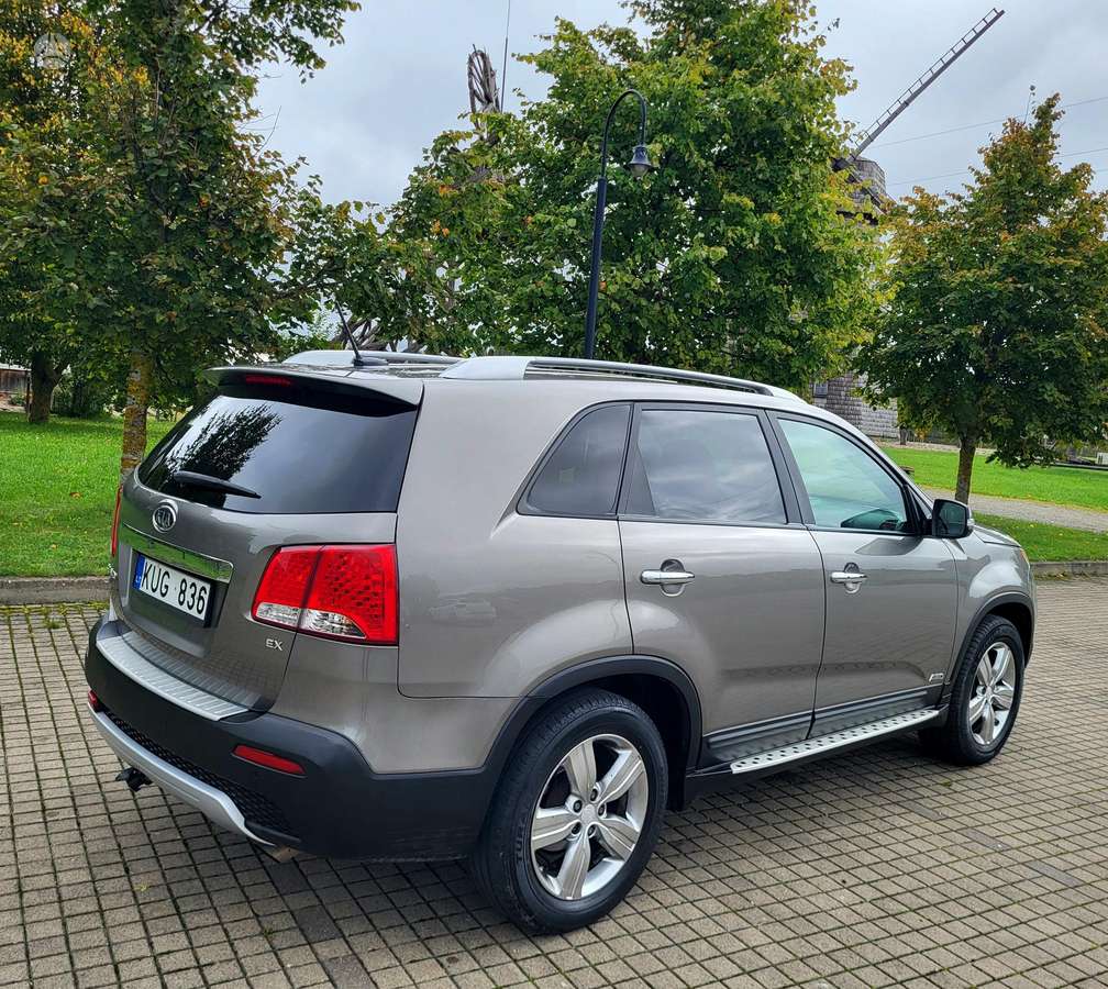 Kia Sorento 2012 — photo 5