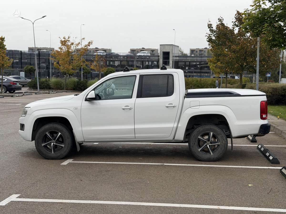 Volkswagen Amarok 2012 — photo 5
