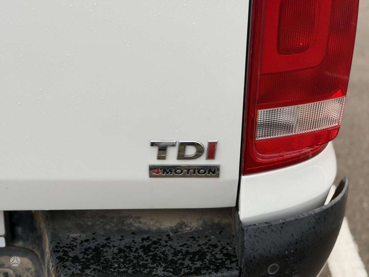 Volkswagen Amarok 2012 — photo 7