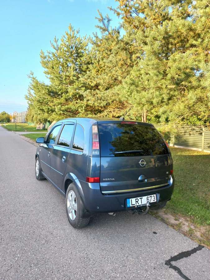 Opel Meriva 2009 — photo 10
