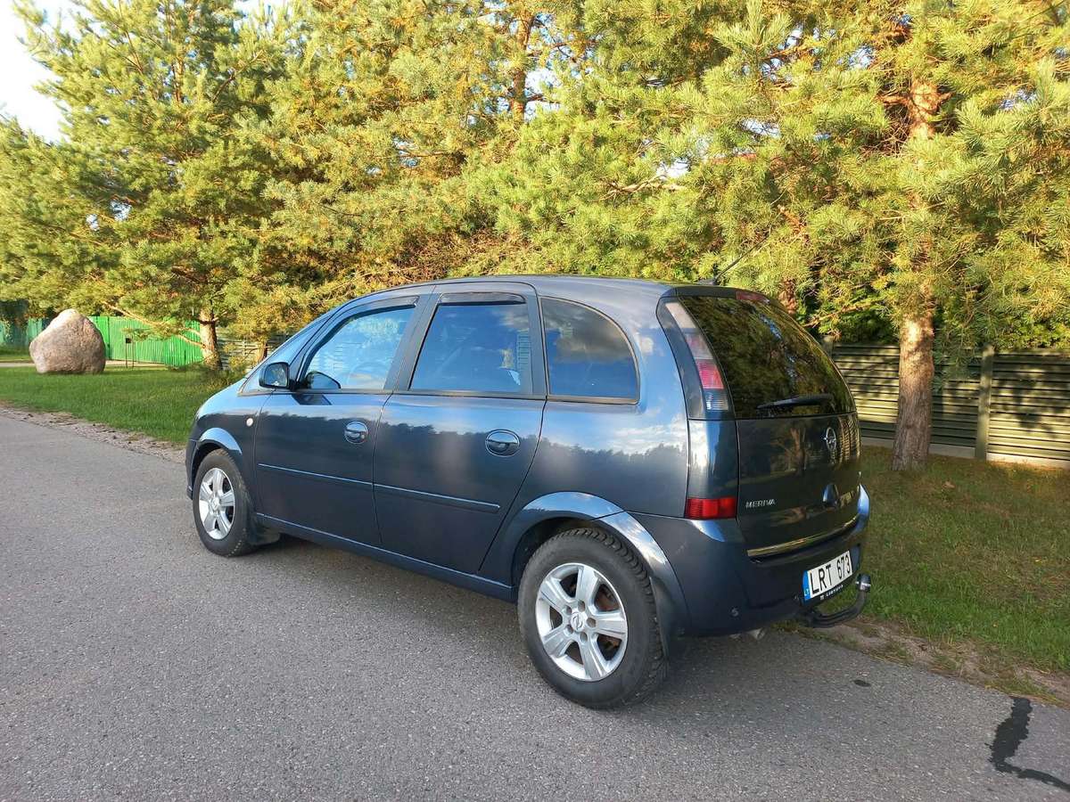 Opel Meriva 2009 — photo 11