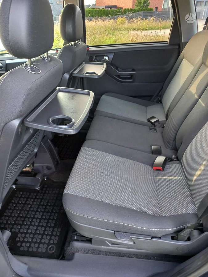 Opel Meriva 2009 — photo 21