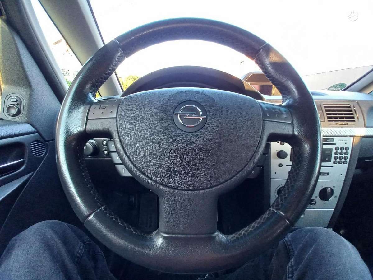 Opel Meriva 2009 — photo 23