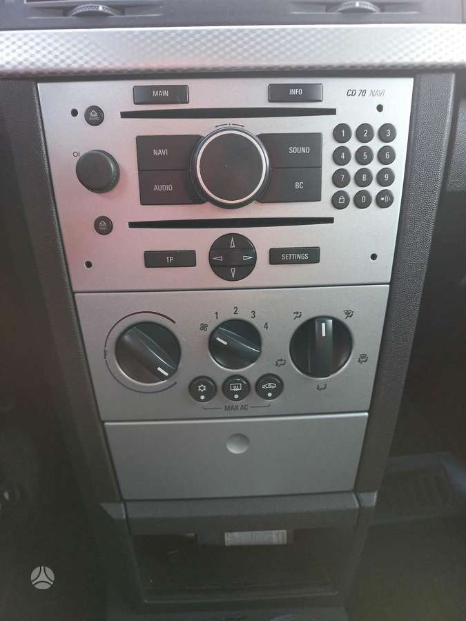 Opel Meriva 2009 — photo 25