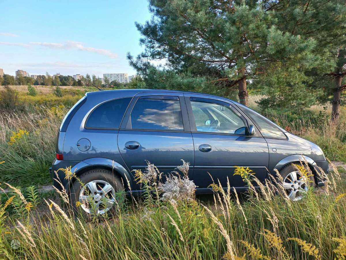 Opel Meriva 2009 — photo 38