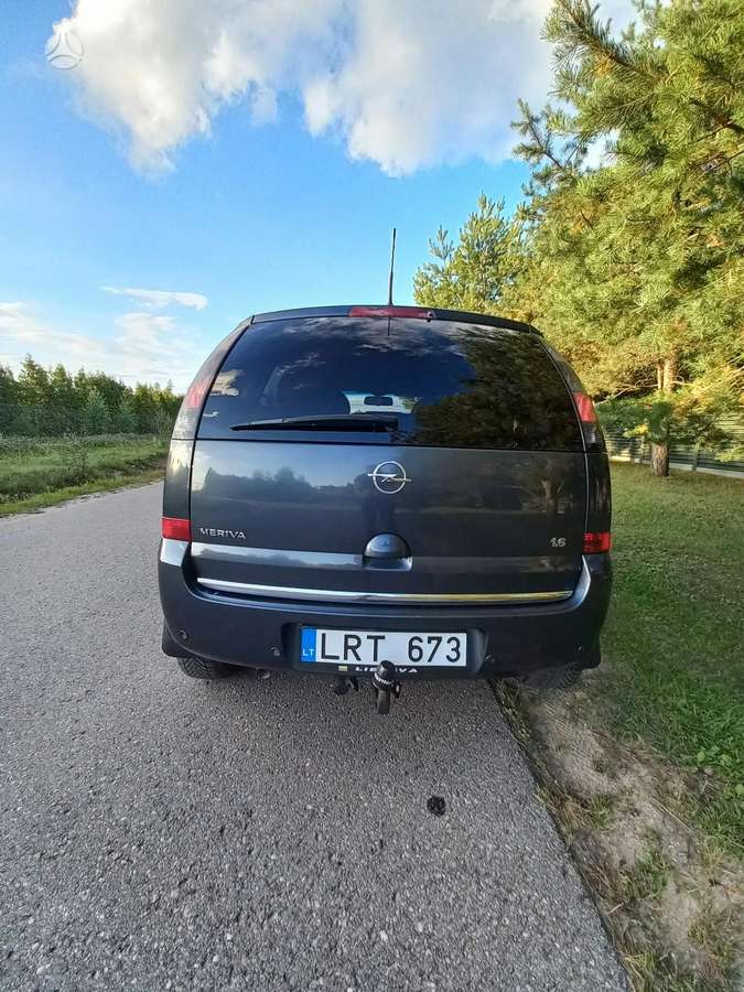 Opel Meriva 2009 — engine 1598 cm³, 105 HP (77kW)