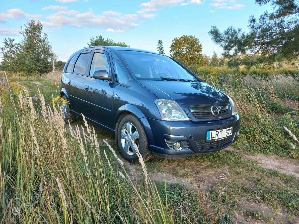 Opel Meriva 2009 — photo 42