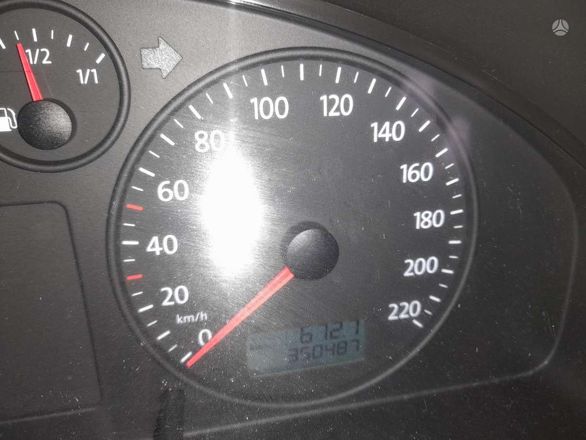 Volkswagen Caravelle 2007 — photo 6
