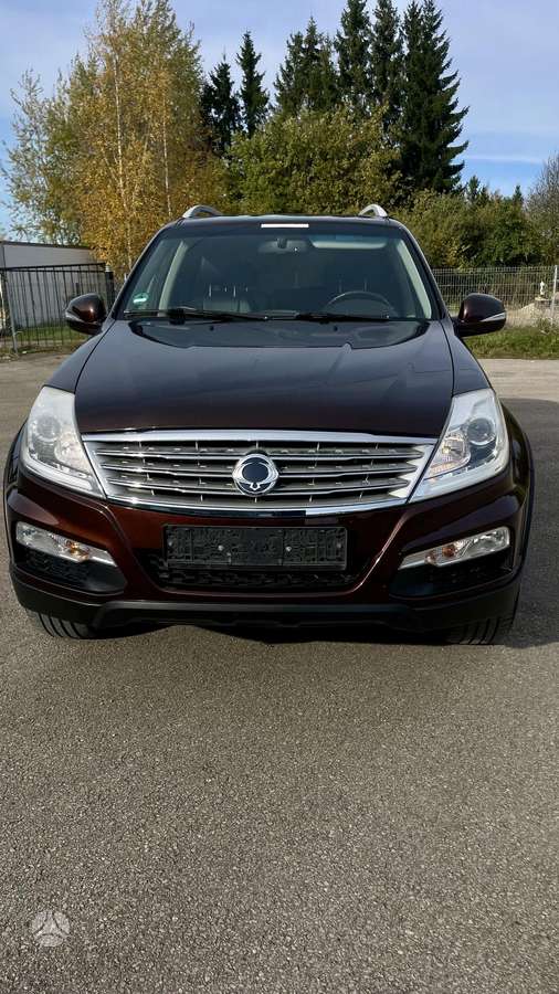 SsangYong Rexton 2014 — photo 12