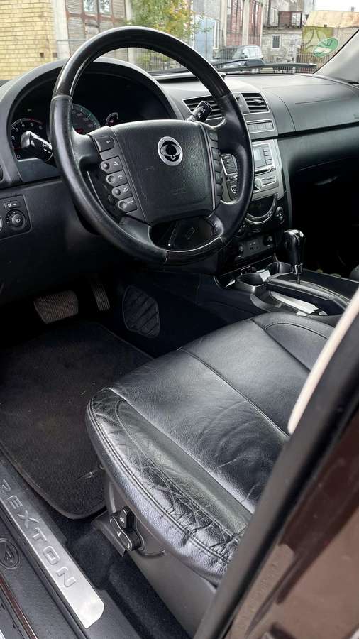 SsangYong Rexton 2014 — photo 15