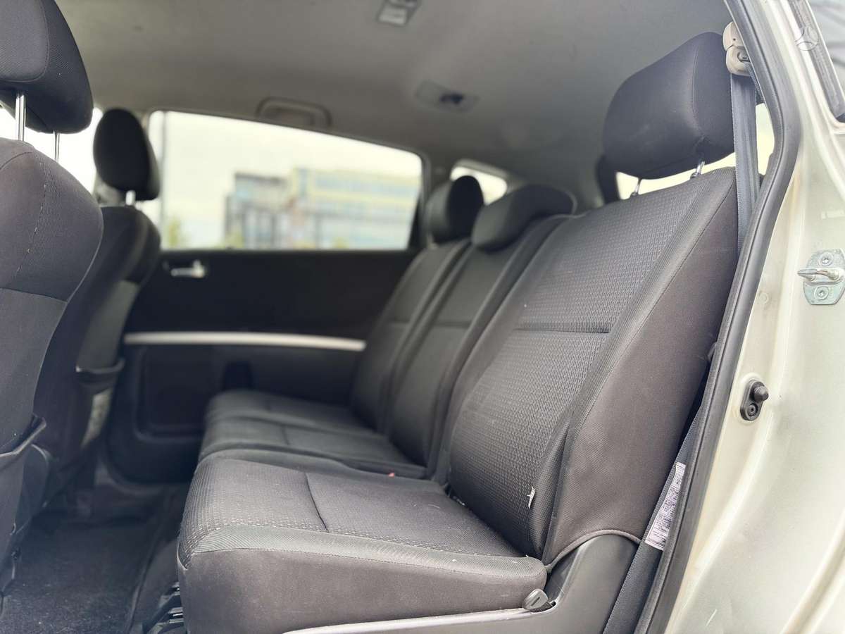 Toyota Corolla 2009 — photo 10