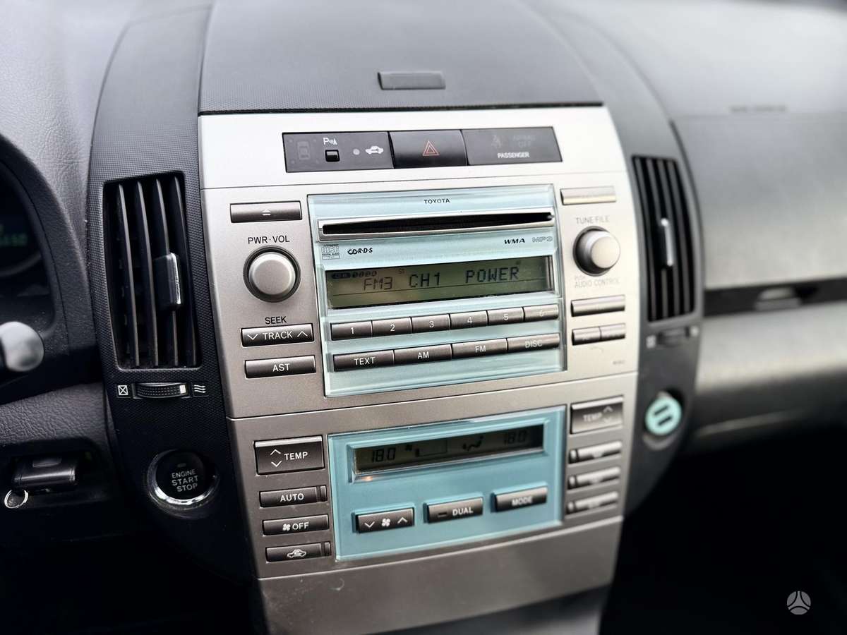 Toyota Corolla 2009 — photo 8